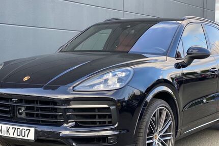 Porsche Cayenne 69.000 km 69.999 € Fürth 90763
