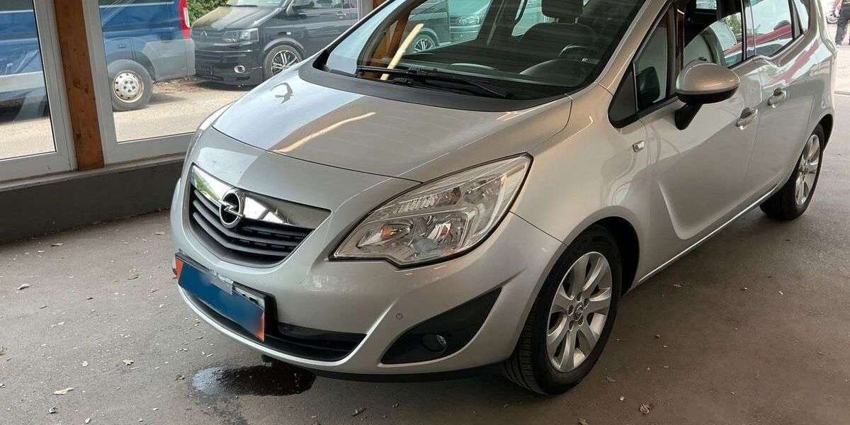 Opel Meriva 87.200 km 4.990 &euro; Frankfurt 65933