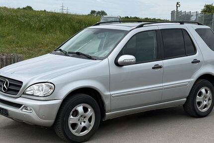 Mercedes-Benz ML 270 227.000 km 2.650 &euro; Dotternhausen 72359