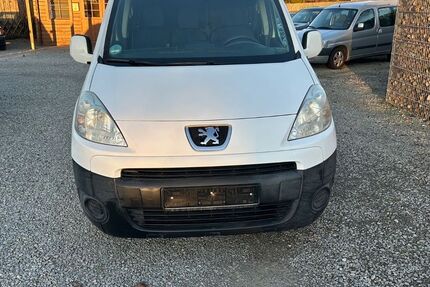 Peugeot Partner 230.000 km 1.699 &euro; Bardowick 21357