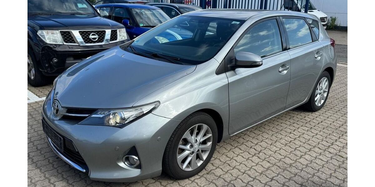 Toyota Auris 283.000 km 4.500 &euro; Seelze 30926