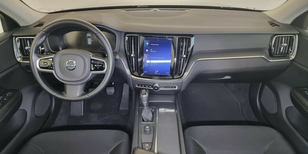 Volvo V60 LED ACC Spur Klima Navi Scheckheft 95.600 km 22.990 &euro; Garrel 49681