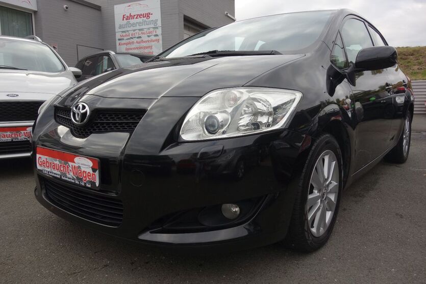Toyota Auris 202.000 km 3.690 € Hof 95030