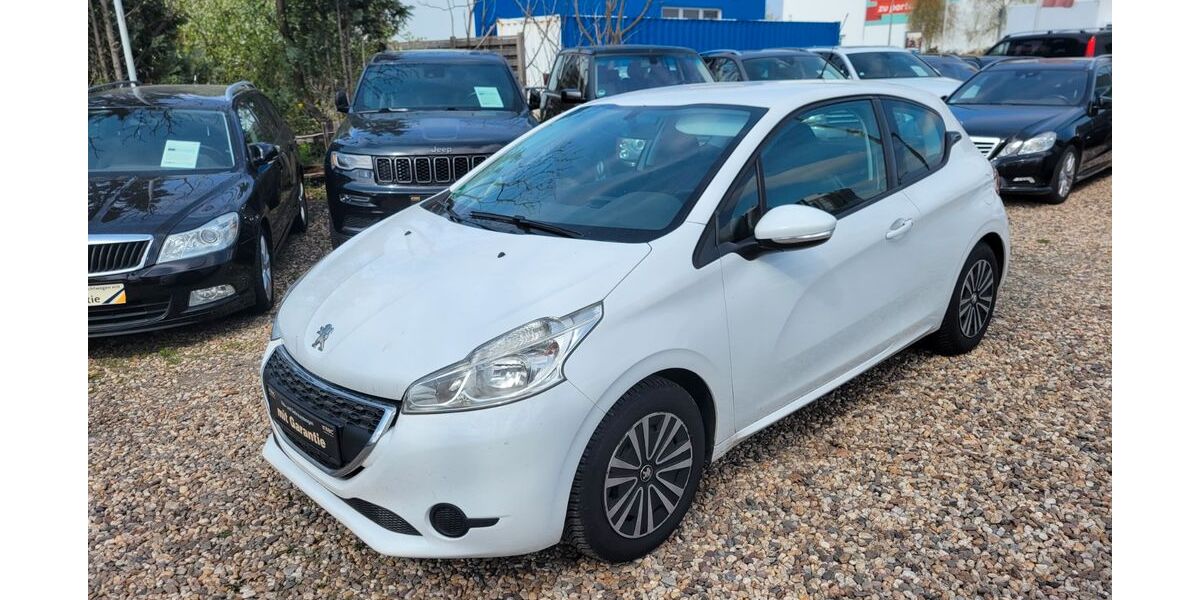 Peugeot 208 180.352 km 3.250 &euro; Potsdam 14480