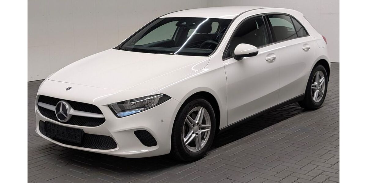 Mercedes-Benz A 180 106.000 km 17.480 &euro; Langenweddingen 39171
