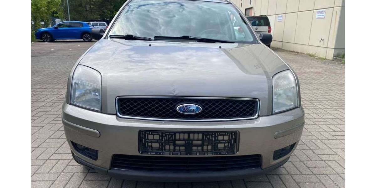 Ford Fusion 81.663 km 3.999 &euro; Berlin 12349
