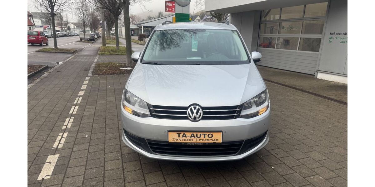VW Sharan 87.452 km 18.899 &euro; Esslingen am Neckar 73733