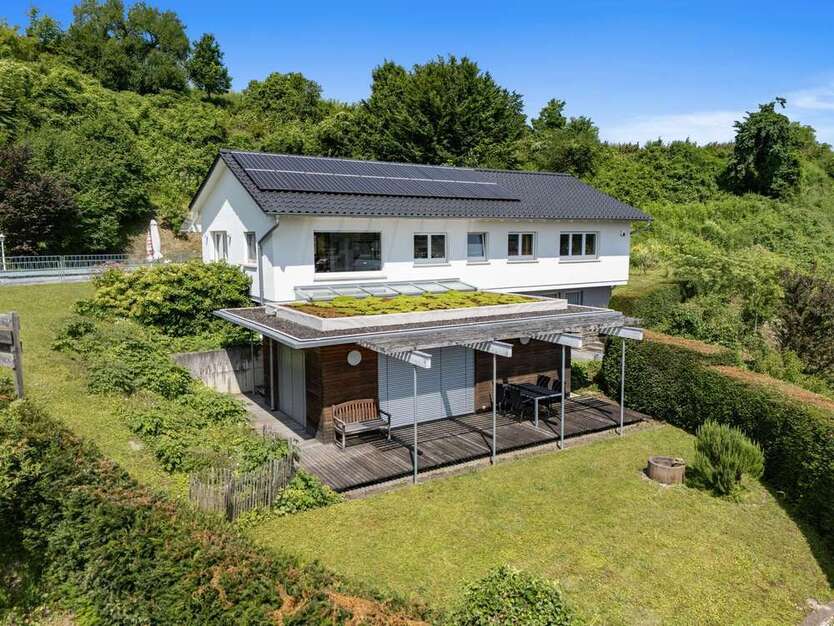 Haus zum Kaufen in Endingen 1.079.000 € 303.3 m²