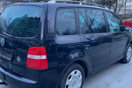 VW Touran 240.000 km 1.200 &euro; München 80809