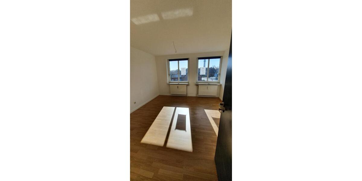 Zentral gelegene, grosse 4 Zimmerwohnung in Niebüll zu vergeben! 4 zimmer