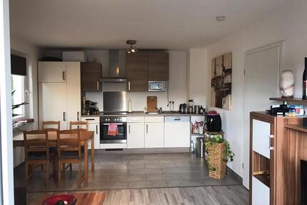 Schöne 2 Zimmer Wohnung mit zwei Balkonen & Tageslichtbad im 4 Stock