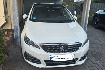 Peugeot 308 148.000 km 8.900 &euro; Wallertheim 55578