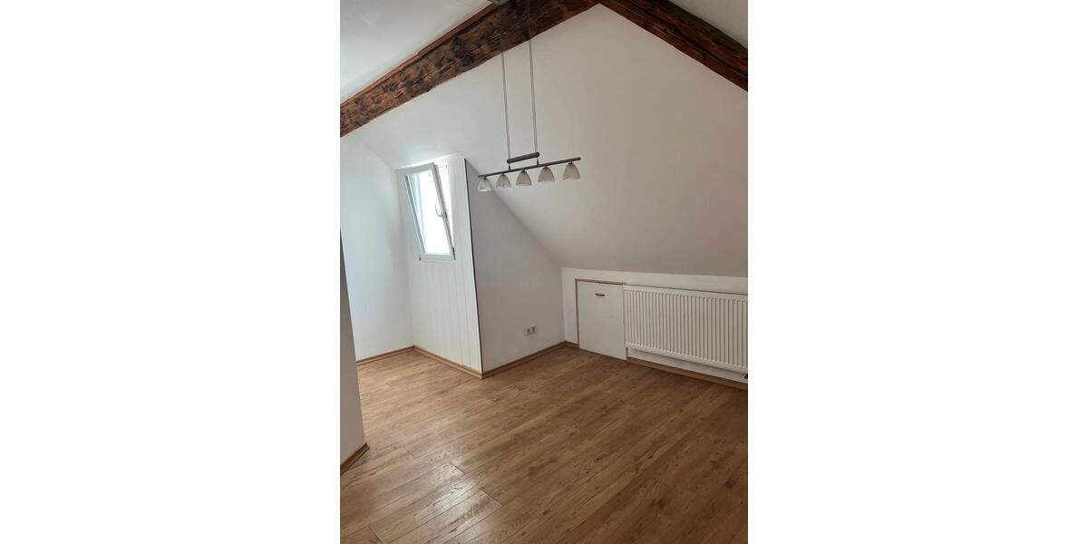 Dachgeschoßwohnung Pfarrkirchen - 3 Zimmer, 68 m&sup2;, 800&euro; | Angebot:26375401