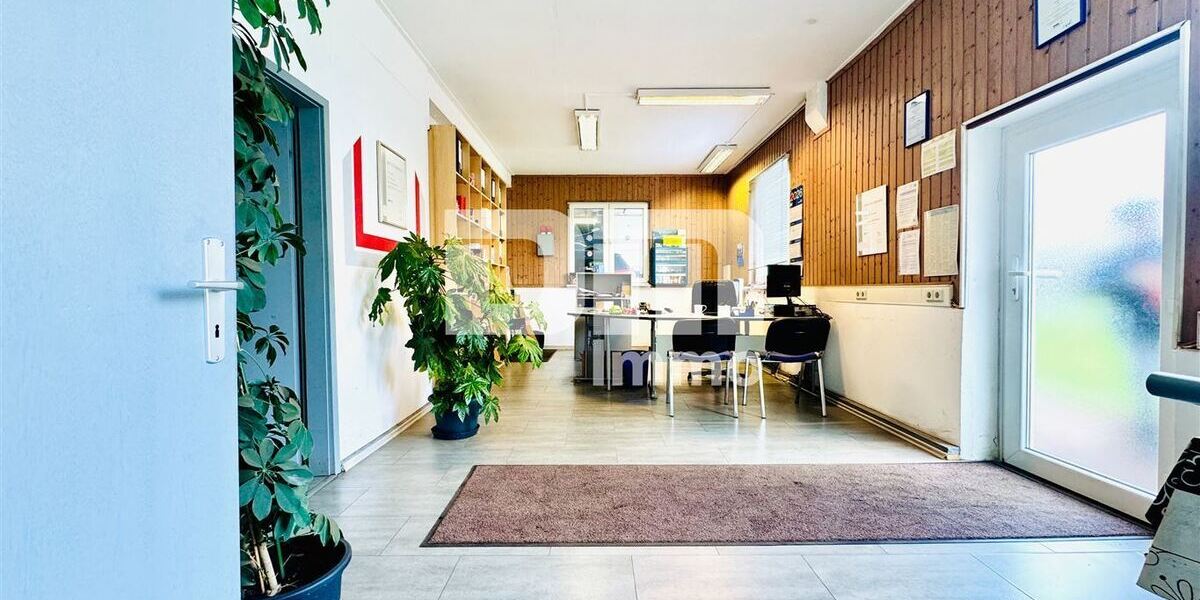 Vielseitige vermietete GewerbeimmobilieWerkstatt mit großem Freigelände - Gewerbeobjekt Waldkappel | Angebot:27313107