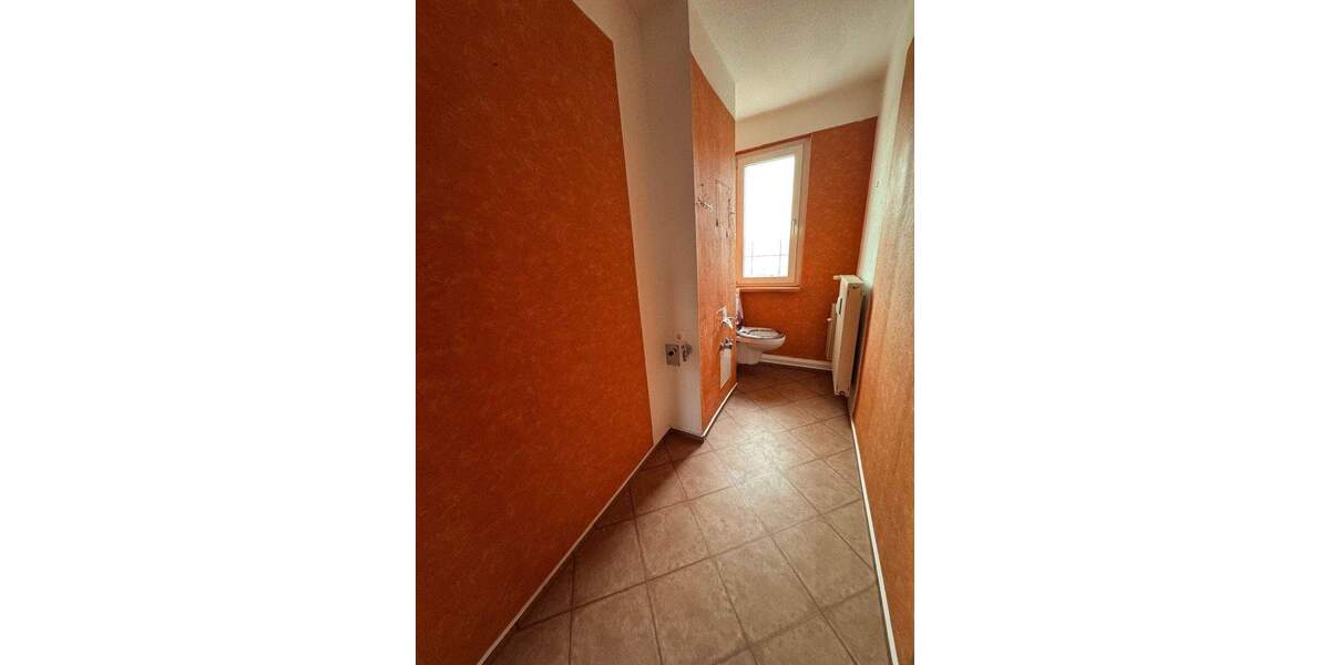 Etagenwohnung Gotha - 4 Zimmer, 106 m&sup2;, 120.000&euro; | Angebot:25386913