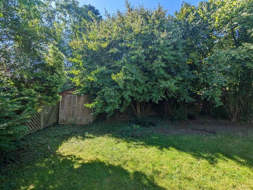 Bad Homburg Ober-Eschbach: entkerntes Doppelhaus mit großem Garten [von privat]