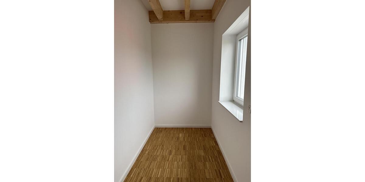 Einfamilienhaus Gießen Wieseck - 2.5 Zimmer, 124 m&sup2;, 1.700&euro; | Angebot:24731741