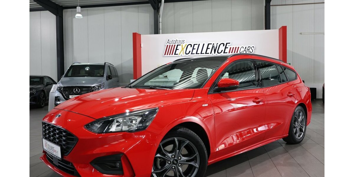 Ford Focus Tunier 1.5 EB ST-LINE / 1.HAND / PANORAMA 60.000 km 17.991 &euro; Hamm 59077
