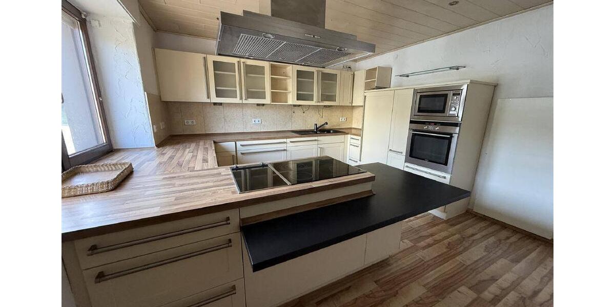 Einfamilienhaus Ense - 7 Zimmer, 270 m&sup2;, 1.350&euro; | Angebot:25918709