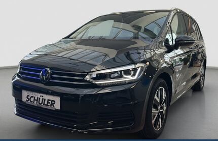 VW Touran 5.085 km 43.785 &euro; Falkenstein 08223