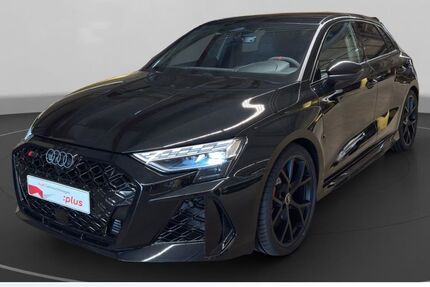 Audi RS3 3.000 km 73.990 &euro; Köln 50968