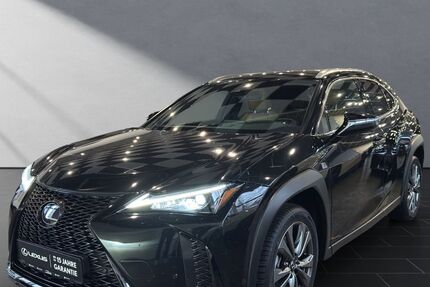 Lexus UX 20.272 km 31.690 &euro; Wesel 46485