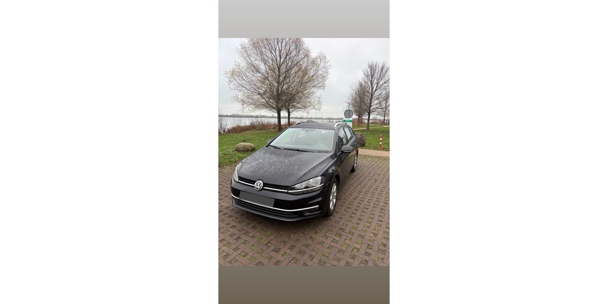VW Golf 157.800 km 10.800 &euro; Bonn 53115