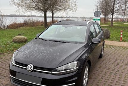 VW Golf 157.800 km 9.850 &euro; Bonn 53115
