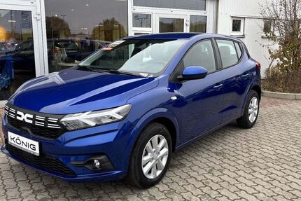Dacia Sandero 2.100 km 17.599 € Eisenhüttenstadt 15890