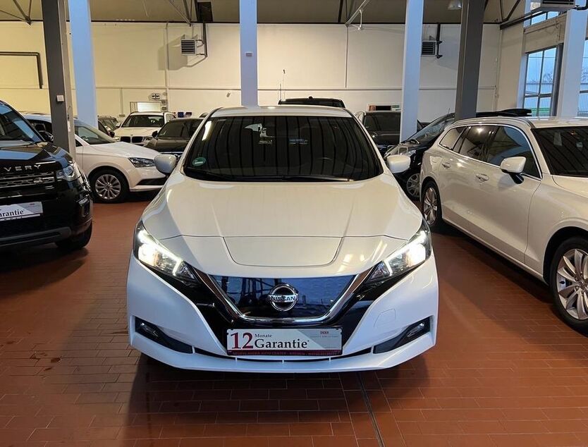Nissan Leaf 64.000 km 15.500 € Bremen 28199