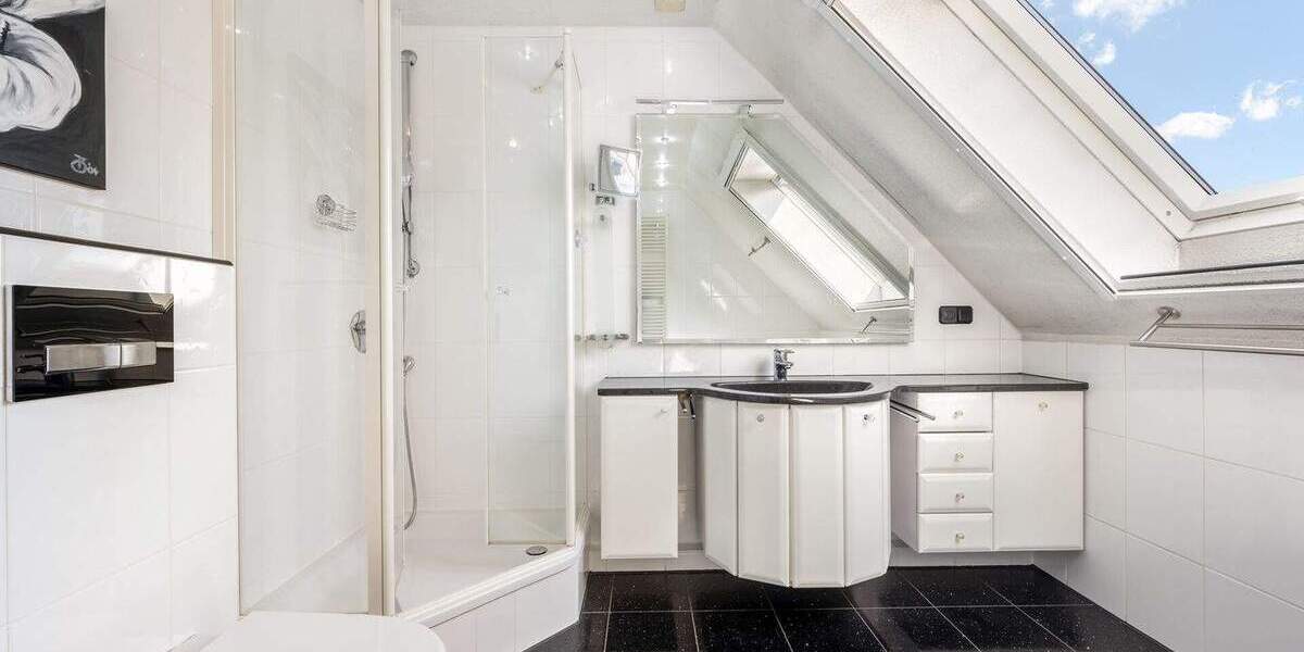 Mehrfamilienhaus, Wohnhaus Wolfsburg Nordsteimke - 8 Zimmer, 205 m&sup2;, 398.000&euro; | Angebot:23884125