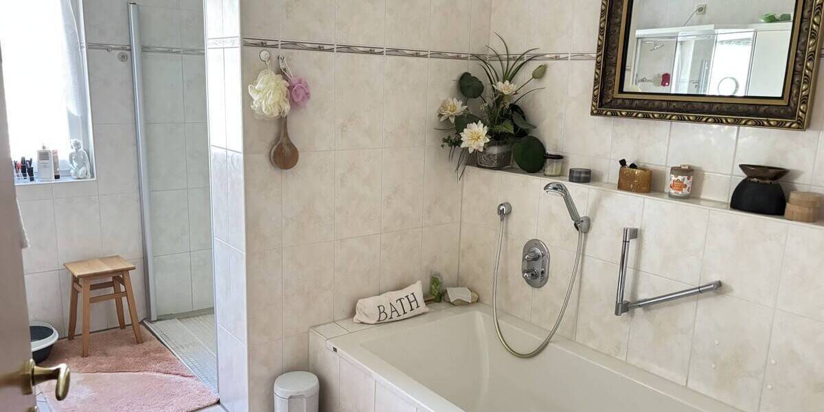 Bungalow Bad Füssing / Würding Würding - 3 Zimmer, 141 m&sup2;, 590.000&euro; | Angebot:26499229