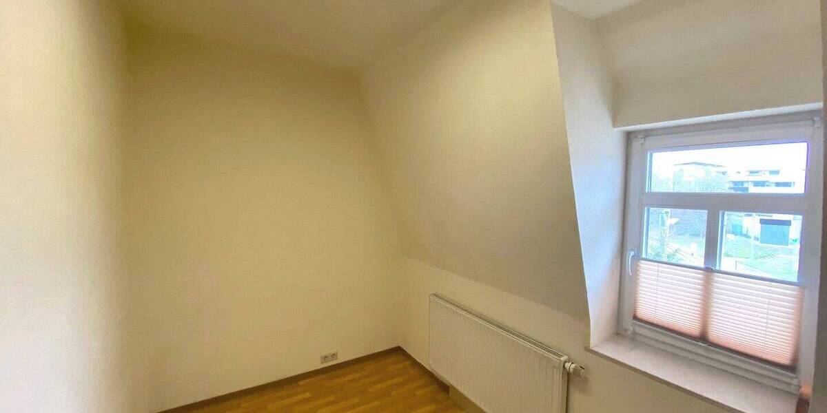 Etagenwohnung Jena Zwätzen - 3 Zimmer, 70 m&sup2;, 175.000&euro; | Angebot:26358730