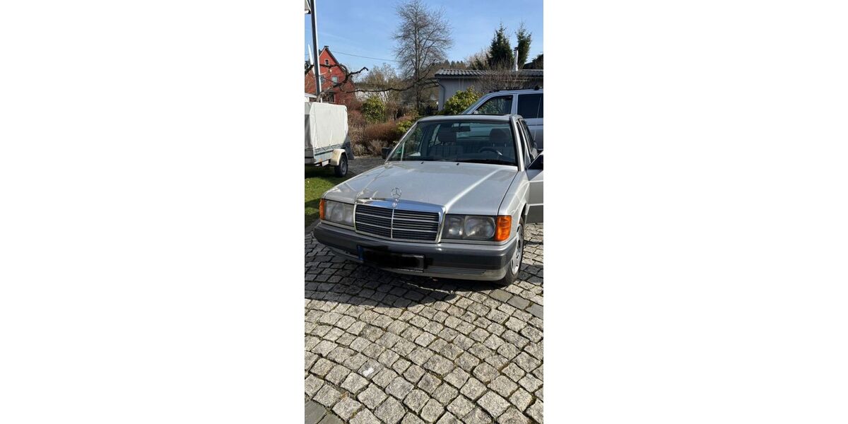 Mercedes-Benz 190 252.107 km 6.500 &euro; Kreuztal 57223