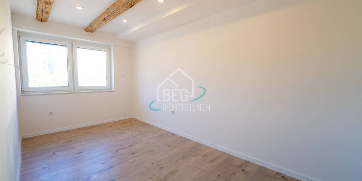Mehrfamilienhaus, Wohnhaus Gaildorf / Eutendorf Eutendorf - 6 Zimmer, 114 m&sup2;, 379.000&euro; | Angebot:26389075
