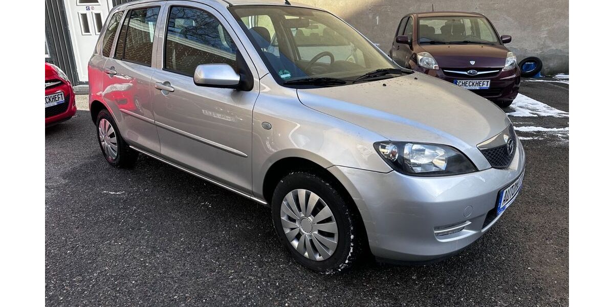 Mazda 2 111.000 km 2.850 &euro; Berlin 10551