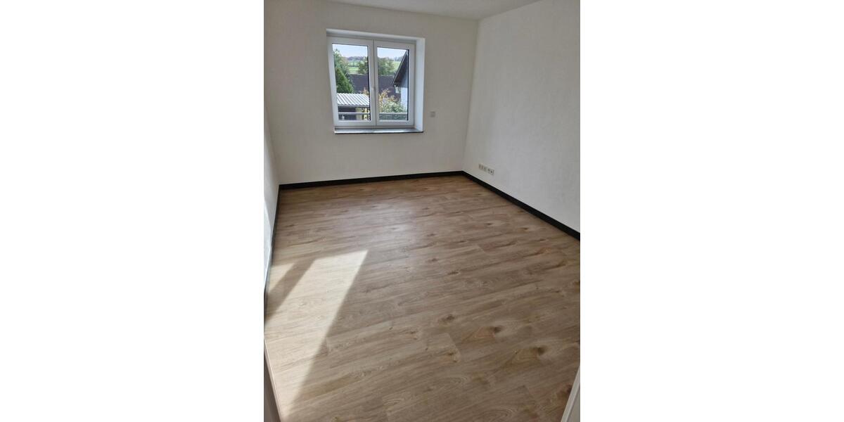 Etagenwohnung Alsfeld - 5 Zimmer, 108 m&sup2;, 1.350&euro; | Angebot:23428258