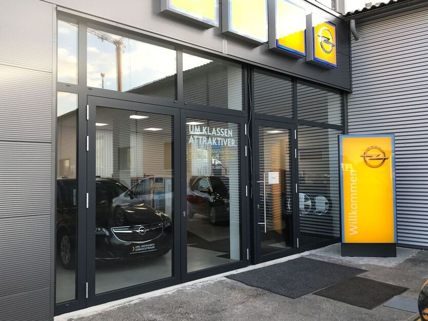 Opel Crossland (X) 21.579 km 17.980 € Parsberg 92331