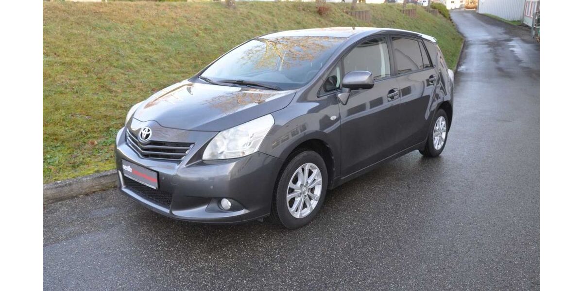 Toyota Verso 169.302 km 8.790 &euro; Dornstetten 72280