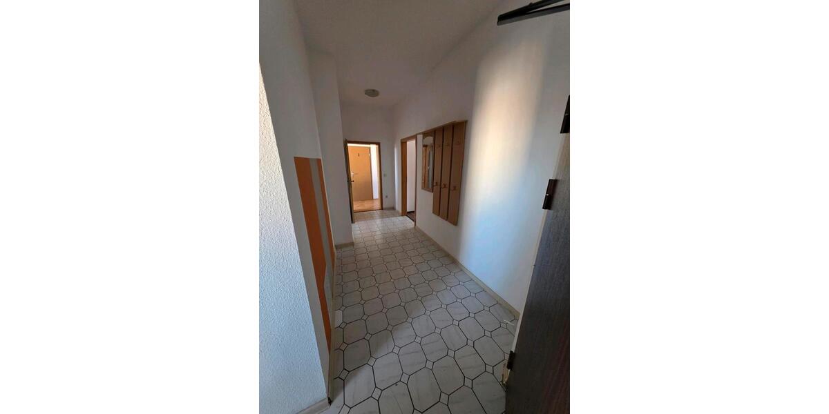 Etagenwohnung Gotha - 4 Zimmer, 105 m&sup2;, 735&euro; | Angebot:26671049
