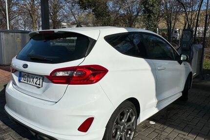 Ford Fiesta 115.000 km 8.600 &euro; Mönchengladbach 41068