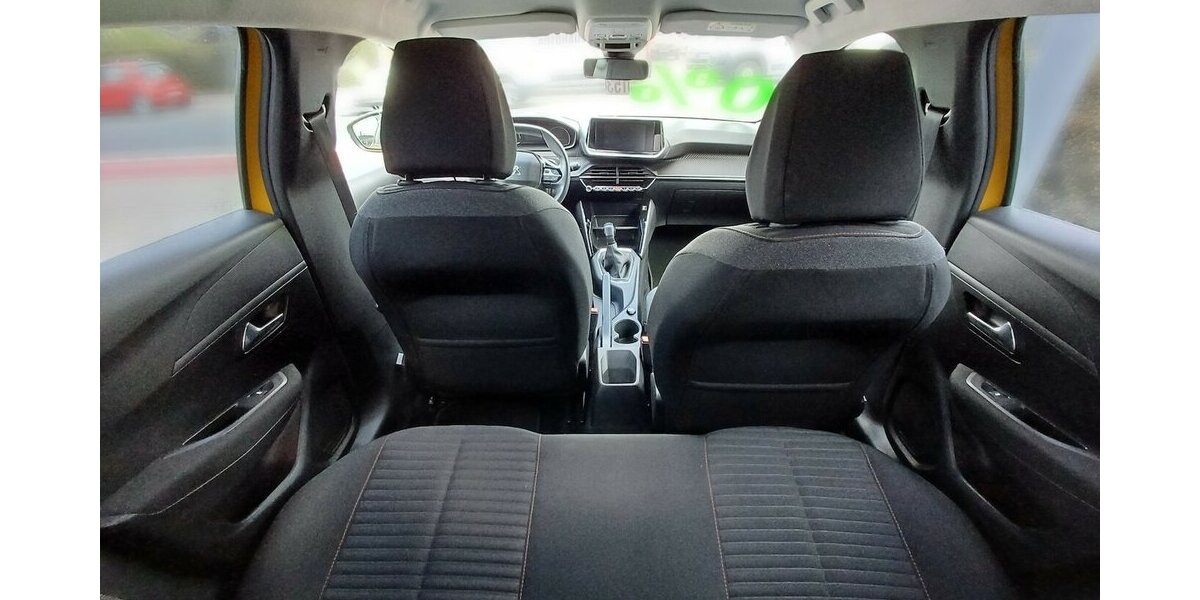 Peugeot 208 Active Pack 36.000 km 12.495 &euro; Meißen 01662