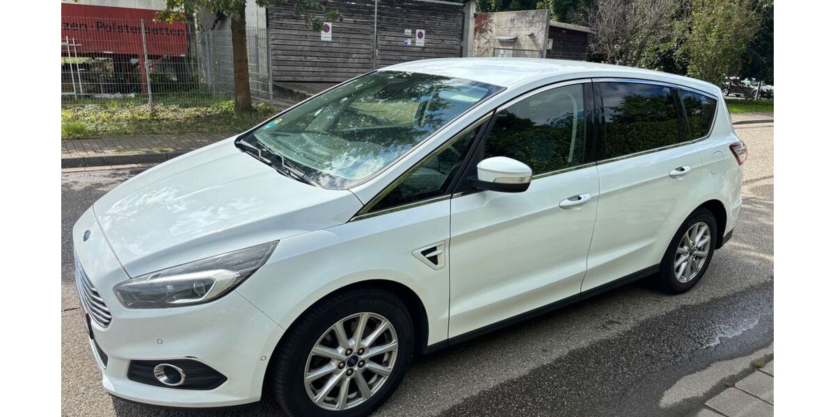 Ford S-Max 239.000 km 5.900 &euro; Lahr 77933