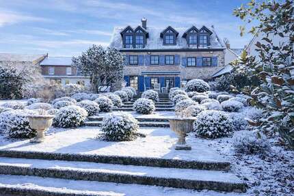 Haus zum Kaufen in Bruchköbel 1.595.000 € 329 m² 8 zimmer