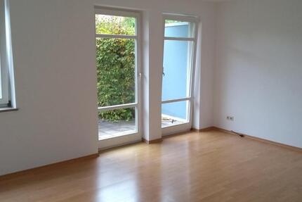 Helle 2 ZKB+1 Souterrainzimmer,77qm Gesamtfläche, Garten, FB + TG 2 zimmer