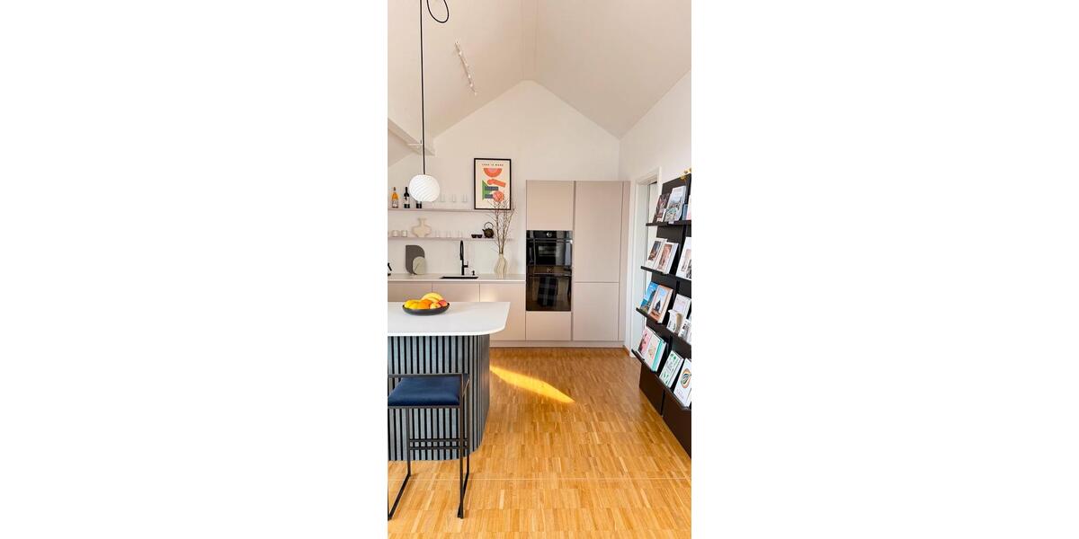 Wohnen auf Zeit Dresden Neustadt - 3.5 Zimmer, 130 m&sup2;, 2.250&euro; | Angebot:26556331