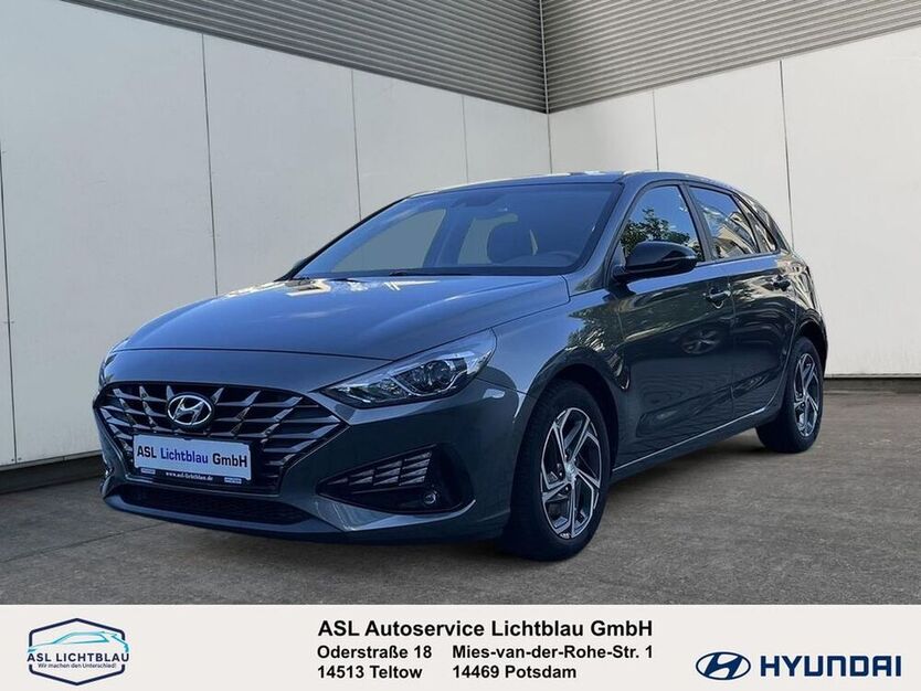 i30