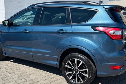 Ford Kuga 79.790 km 14.950 &euro; Nufringen/Stuttgart 71154