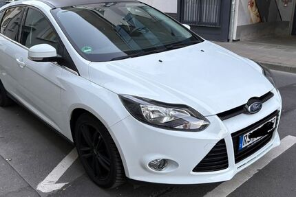 Ford Focus 162.000 km 5.299 &euro; Remscheid 42853