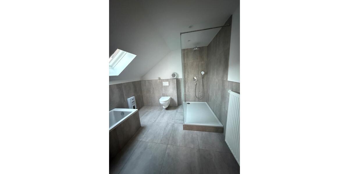 Reihenhaus Fell - 5.5 Zimmer, 150 m&sup2;, 1.290&euro; | Angebot:25501552